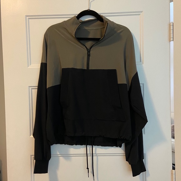 ALO Yoga Tops - ALO Yoga